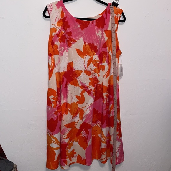 Roz & Ali Petite Dress - Picture 9 of 10